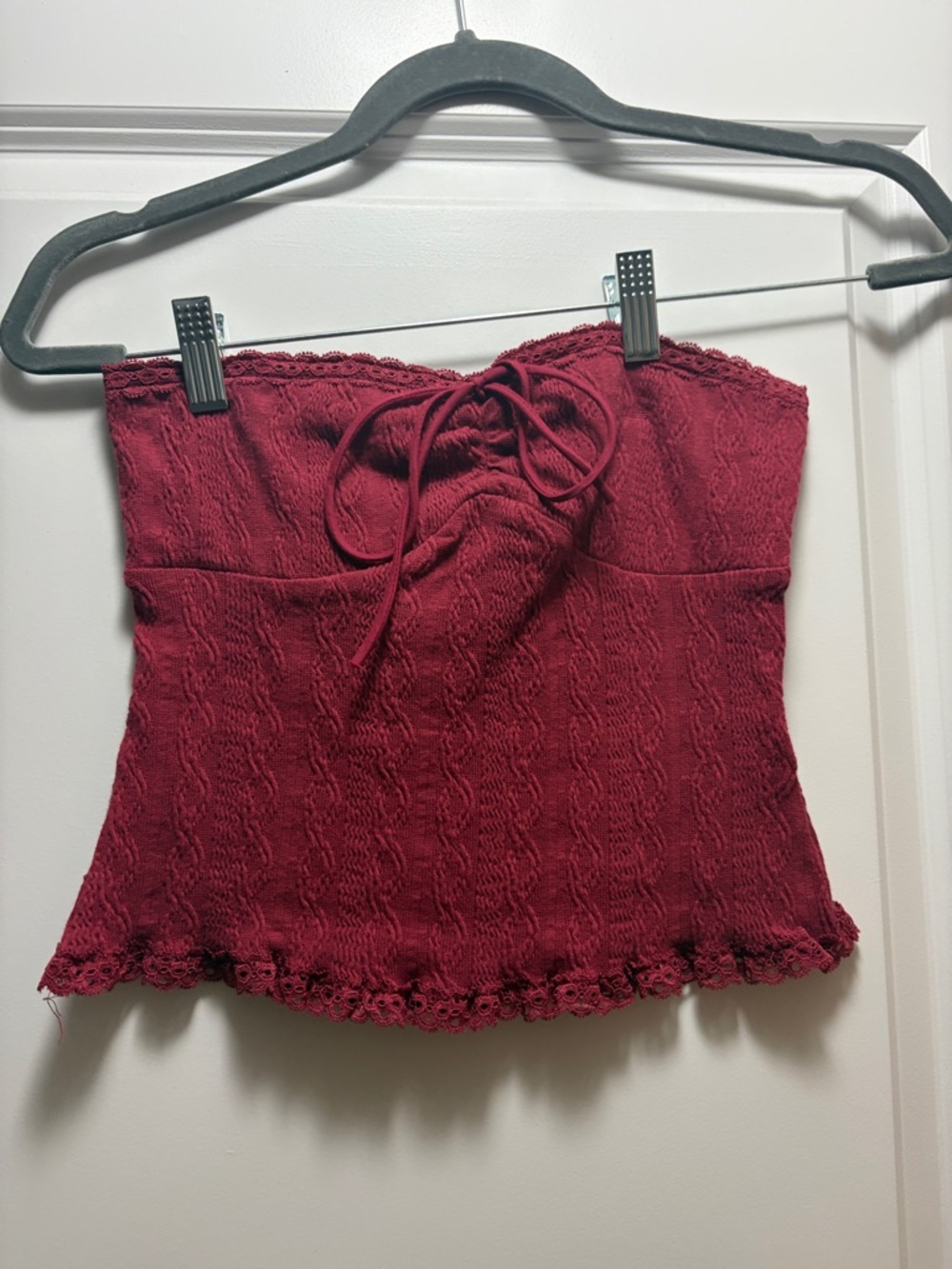 Edikted Berry Lace-Trim Strapless Tube Top